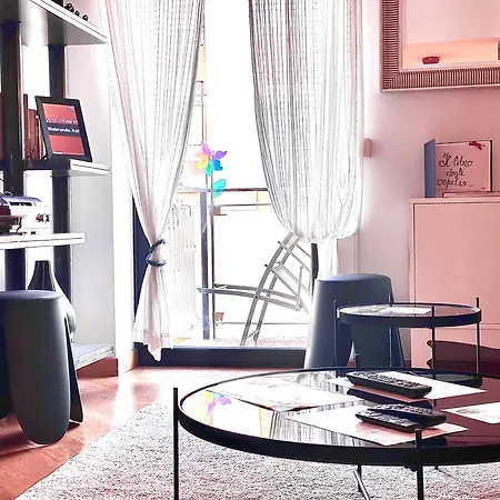 Apartment Vatican Glamorous At Passeggiata Del Gelsomino - Free Parking, 4 Guests, - Jubilee Ideal *