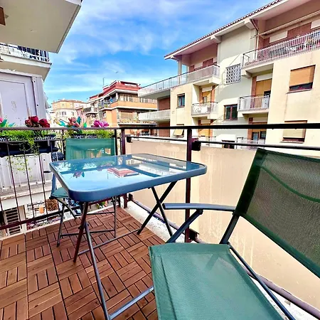 Apartment Vatican Glamorous At Passeggiata Del Gelsomino - Free Parking, 4 Guests, - Jubilee Ideal Rome