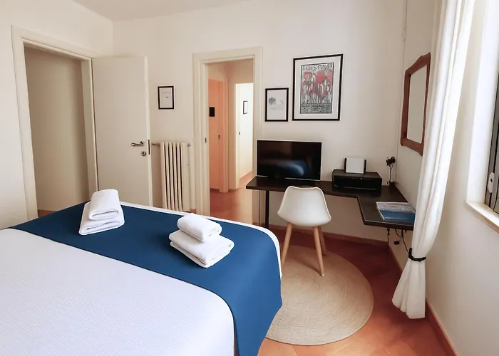 Vatican Glamorous At Passeggiata Del Gelsomino - Free Parking, 4 Guests, Lejlighed *