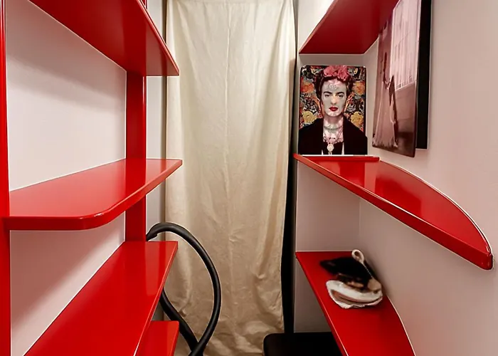 Vatican Glamorous At Passeggiata Del Gelsomino - Free Parking, 4 Guests, Lejlighed